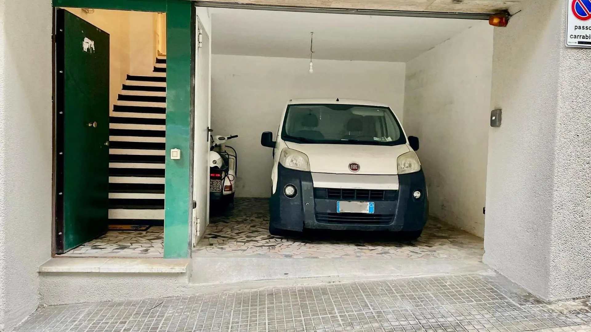 Bakery House Genova, Box Privato Gratuito contacts